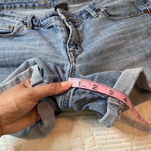 Mossimo jean shorts size 8 - Picture 4 of 6